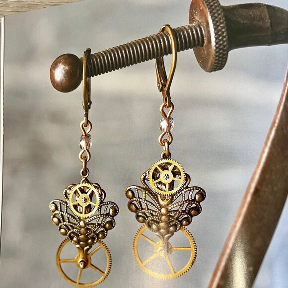 Steampunk Style Jewelry by Jean Campbell - Picture 5 of 5